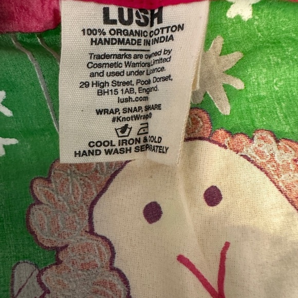 EUC CONDITION LUSH KNOT WRAP: CHRISTMAS BAUBLES - Picture 5 of 6